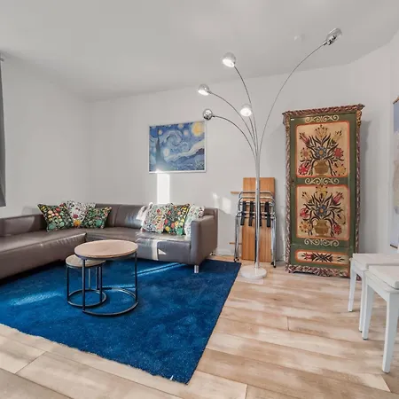 8 Min Per U-Bahn Zum Marienplatz - 120 Qm Schwabing - 3 Sz - 2 Baeder - 9 Personen Apartment